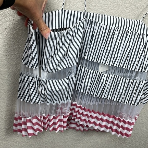NWT Club Monaco Sunburst Tank Chemise Accordion Pleat Sheer Red White Gray M - Picture 7 of 15
